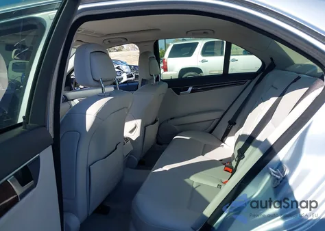 2014 Mercedes-Benz C 250 Luxury from USA, damaged, VIN WDDGF4HB3EA920528